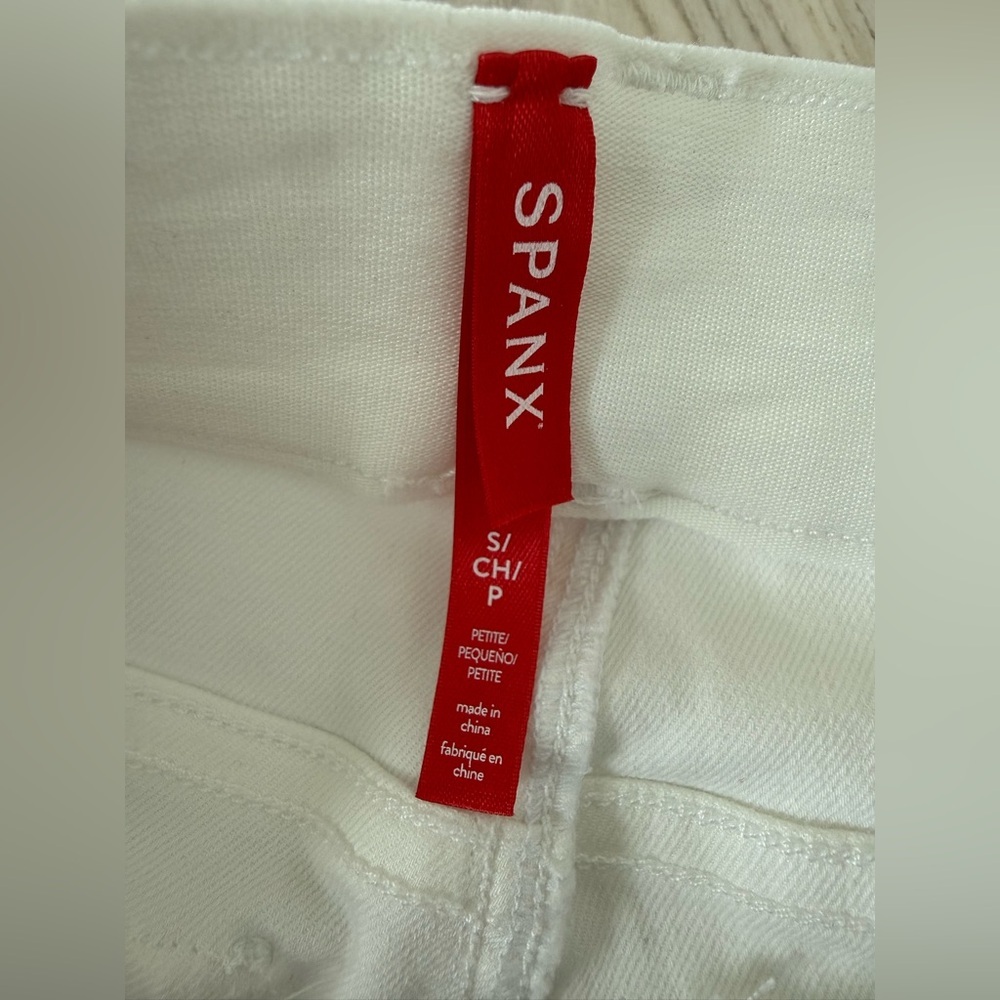 SPANX Stretch Twill Cropped Wide Leg - Picture 9 of 9